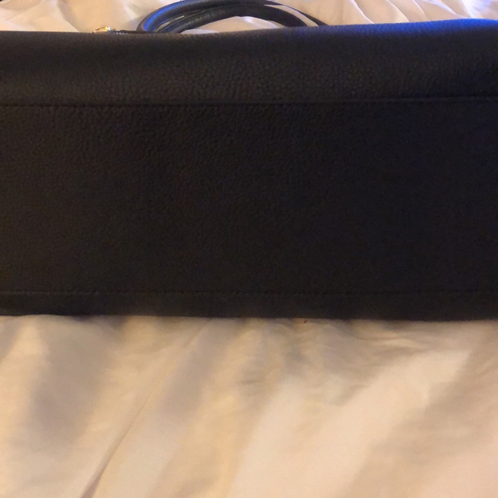 Purse - Picture 4 of 7